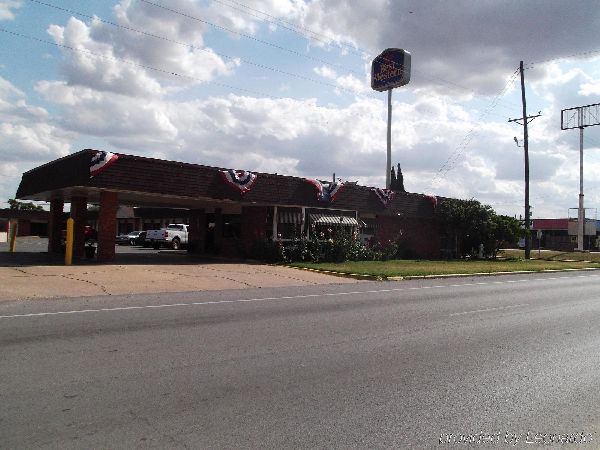 Hotel Vernon Bagian luar foto