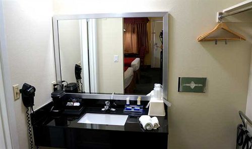 Hotel Vernon Bagian luar foto