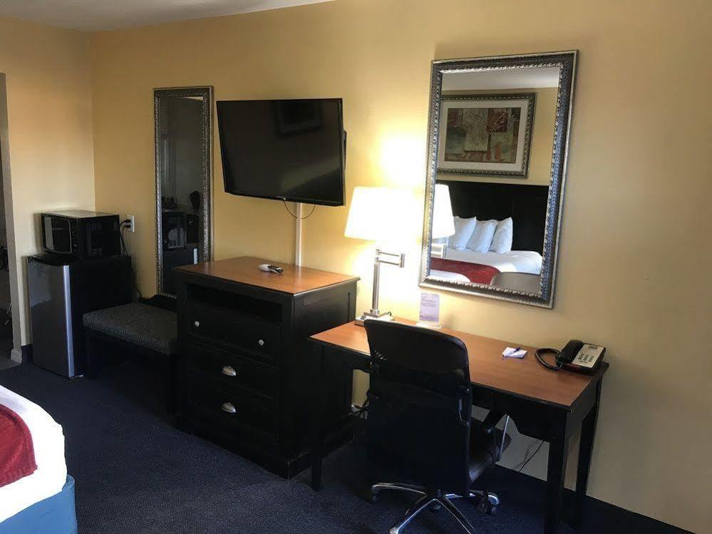 Hotel Vernon Bagian luar foto